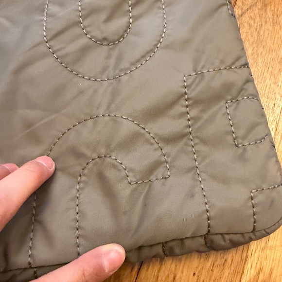 Marc Jacobs grey Quilted Laptop Sleeve - Picture 9 of 10